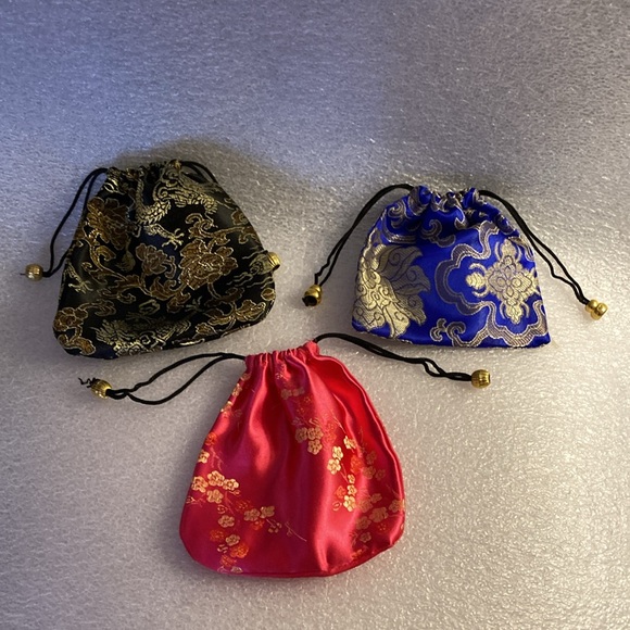NWOT - Assortment of (6) Oriental Drawstring & Zippered Jewellery Gift Pouches - Picture 6 of 8